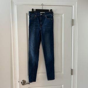 Levi’s Mile High Rise Super Skinny